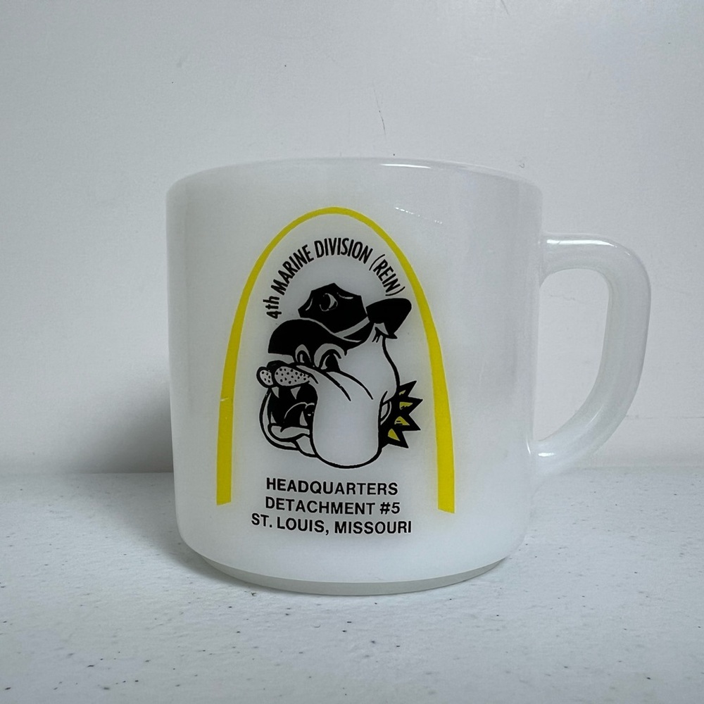 VTG Federal Milk Glass Mug 4th Marine Division REIN St Louis Missouri Bull Dog